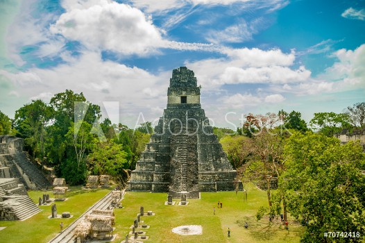 Bild på Tikal mayan ruins in guatemala